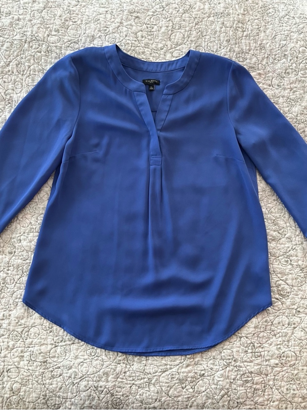 Talbots Cobalt Blue Split-Neck 3/4 Sleeve Blouse Classy Career Sophisticated - Picture 3 of 7
